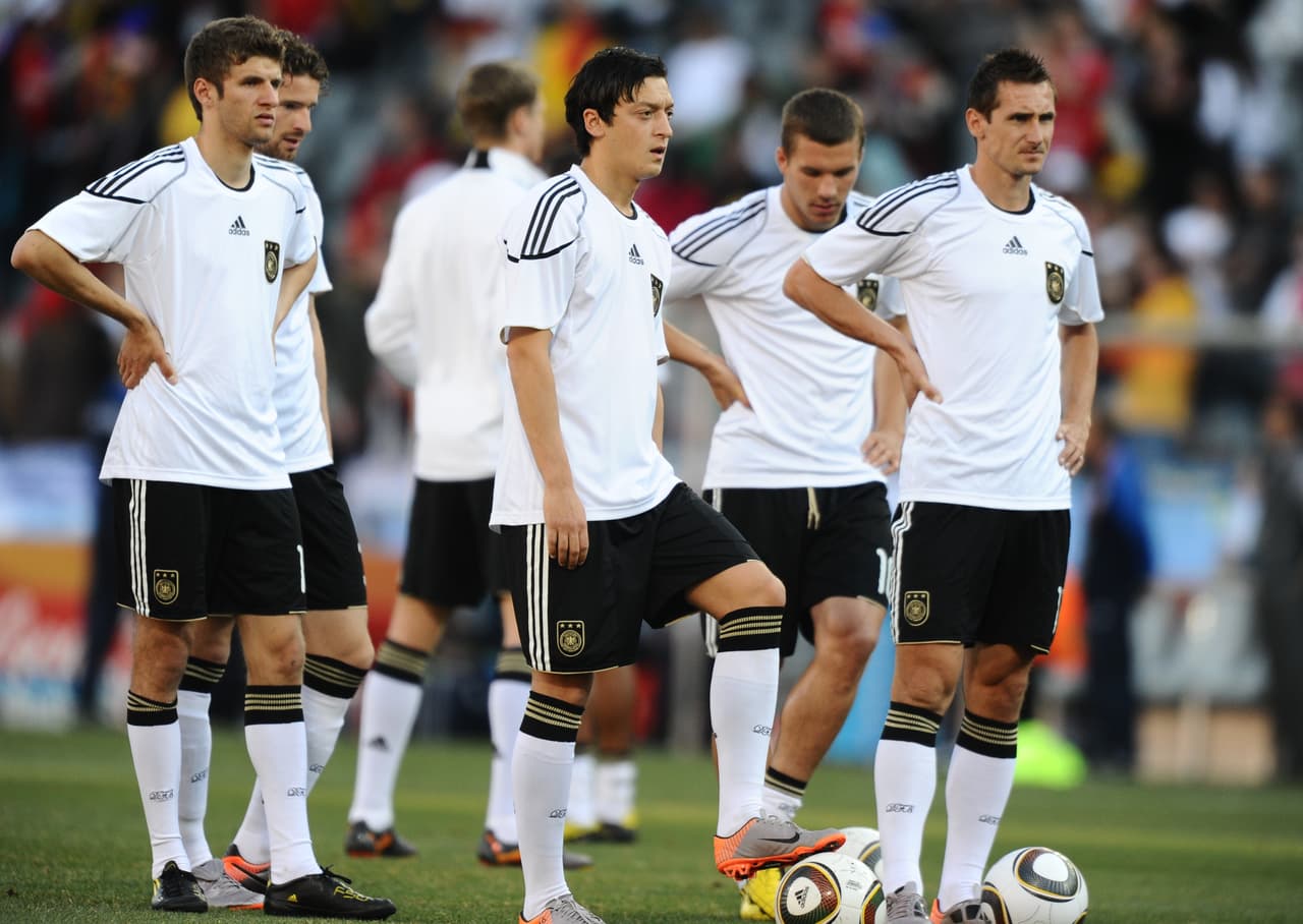 En el 2010, Löw comenzó a mezclar juventud (Özil y Müller) con experiencia (Klose y Podolski).