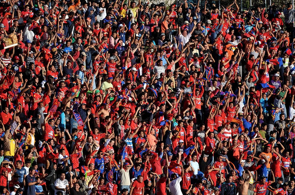 Danny Josué Ortiz Maldonado era jugador del Municipal de Guatemala y en un choque con el delantero Mario Rodríguez de Comunicaciones, el 29 de febrero de 2004, se desgarró el pericardio. Fue internado en urgencias y falleció unas horas después. Era seleccionado de Guatemala y tenía 27 años.
