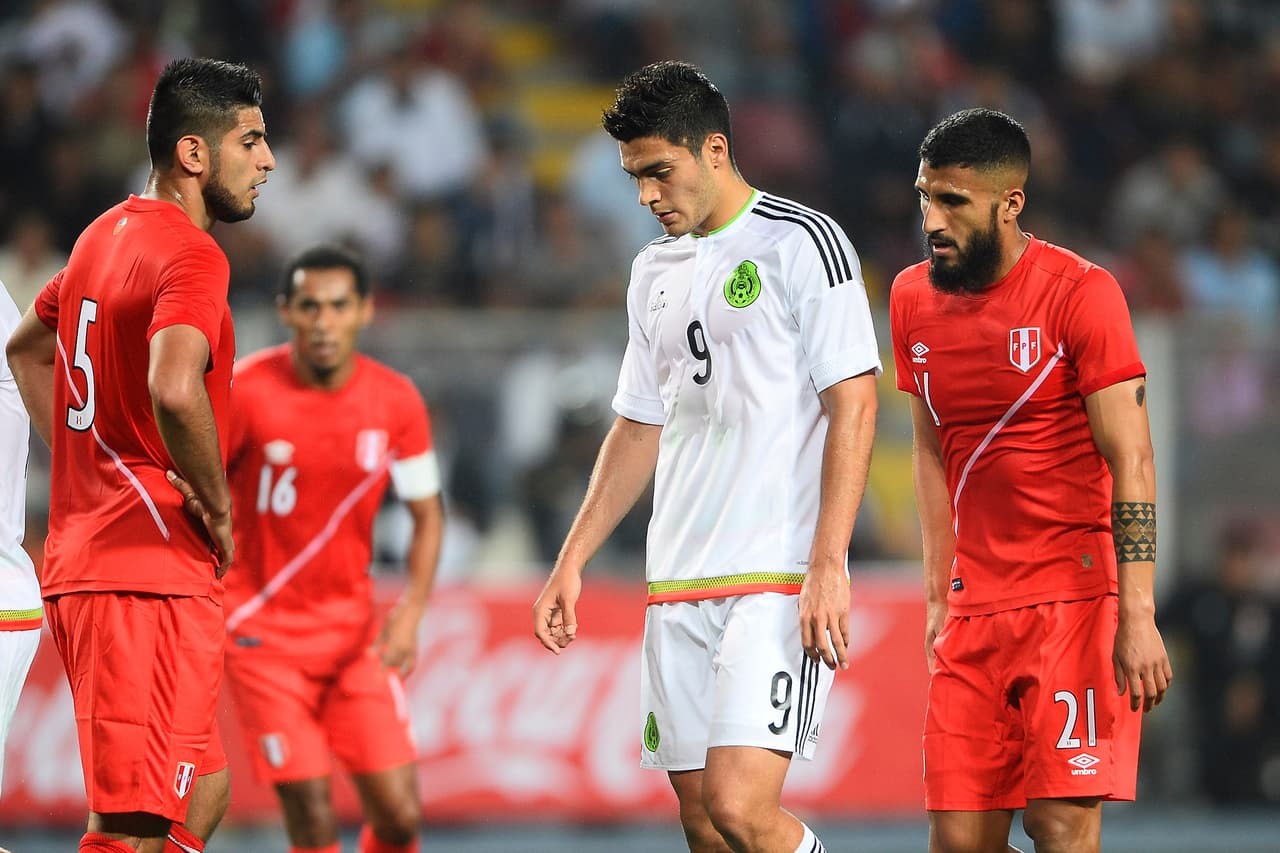 Raúl Jiménez y Enrique Esqueda, CALIFICACIÓN 6: Los delanteros mexicanos no brillaron en el campo, ninguno de los atacantes tuvo una de peligro todo en medida de los mediocampistas que no les surtieron balones.