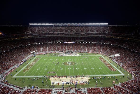 El juego entre  Chicago Bears y San Francisco 49ers, fue el primer partido oficial que disputó en el Levi's Stadium.