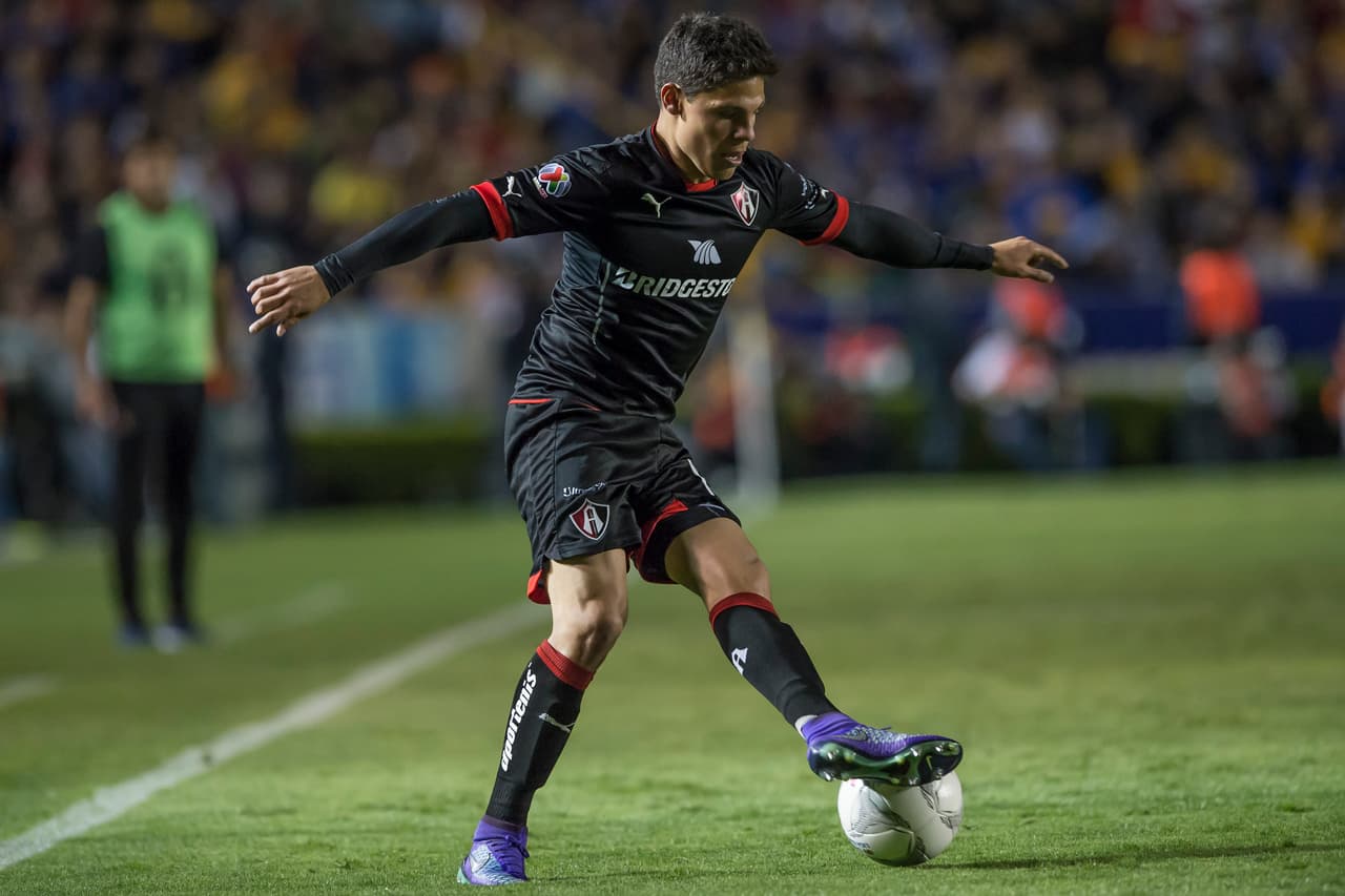 Arturo González – Es un medio creativo que tuvo grandes torneos con el Atlas de Guadalajara y que protagonizó el único bombazo en el cierre del Draft. Los Rayados del Monterrey lo contrataron donde jugará rodeado de figuras y podrá consagrarse como crack. ‘Ponchito’ disputará Juegos Olímpicos y de ahí podría llegar al Tri Mayor.