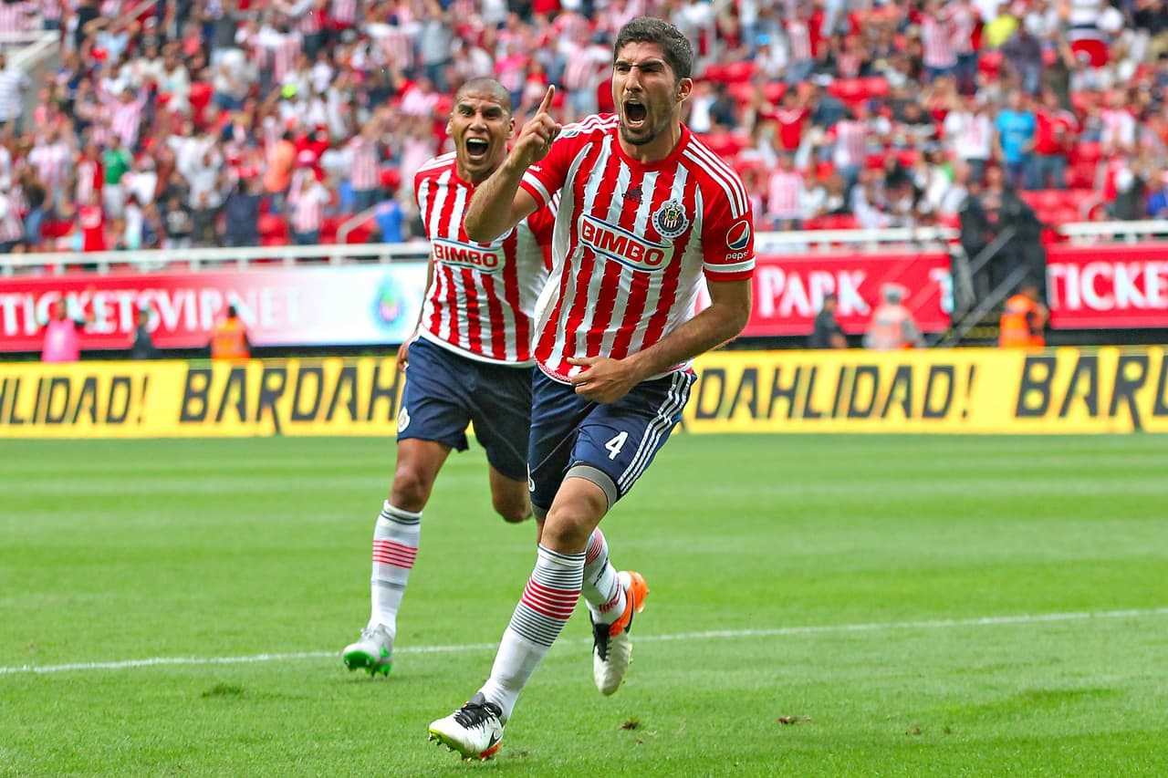 Jair Pereira – Es el líder en la defensa de Chivas donde ha demostrado gran presencia en el área y mucha categoría. Algunos consideraron que debía estar en Copa América así que debería ser tomado en cuenta por Osorio.