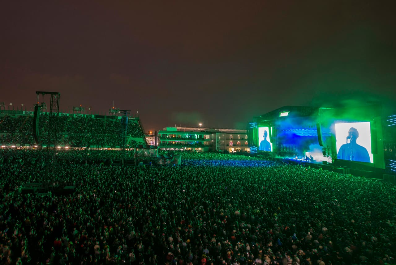 Mi canción favorita es ‘Miro de Atrás’, de Kapanga. Me identifico mucho con la letra.