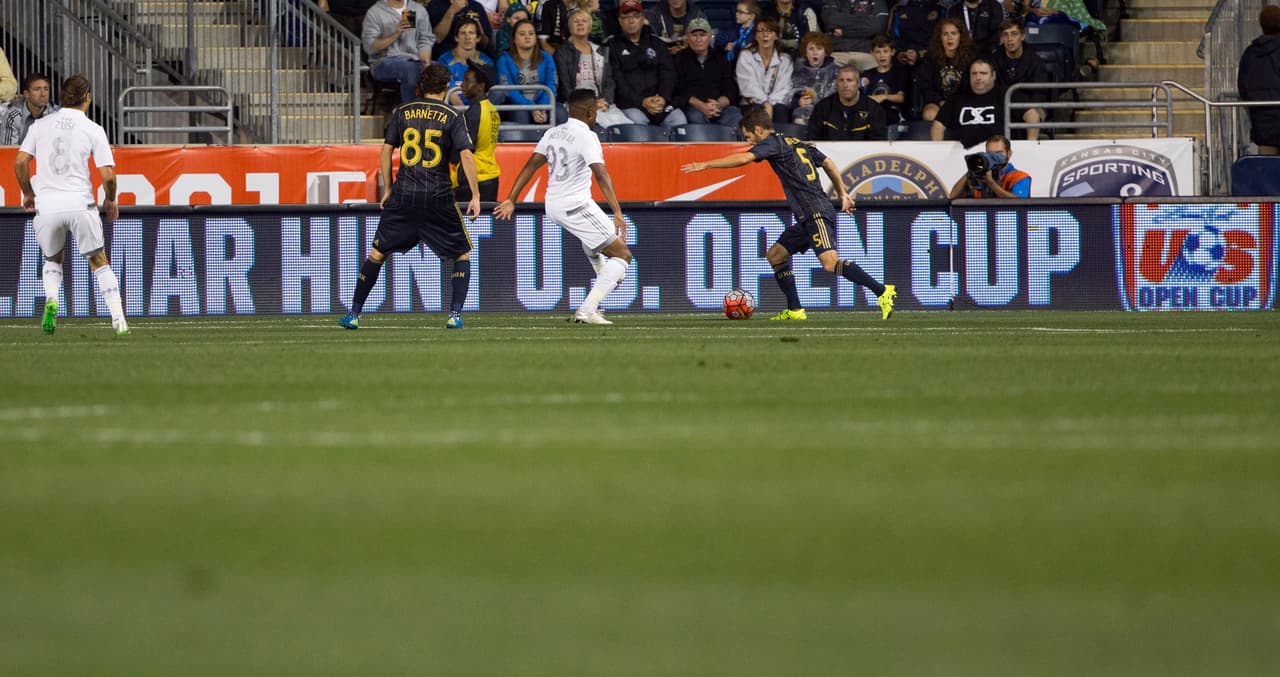 El francés Vincent Nogueira y el suizo Tranquillo Barnetta, los hombres clave del mediocampo de Philadelphia Union.