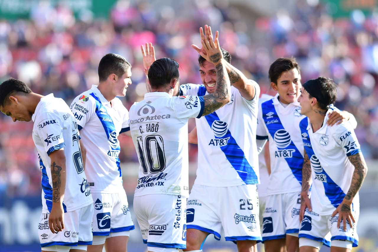 Santiago Ormeño, Christian Tabó, Daniel Álvarez y Guillermo Martinez son los encargados de marcar en la victoria 1-4 del Puebla sobre el Atlético San Luis.