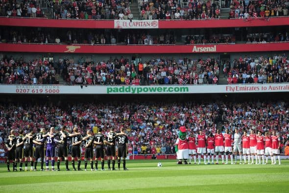 La fecha 33 de la Liga Premier tuvo un solo duelo en domingo, pero con ese partido bastó.