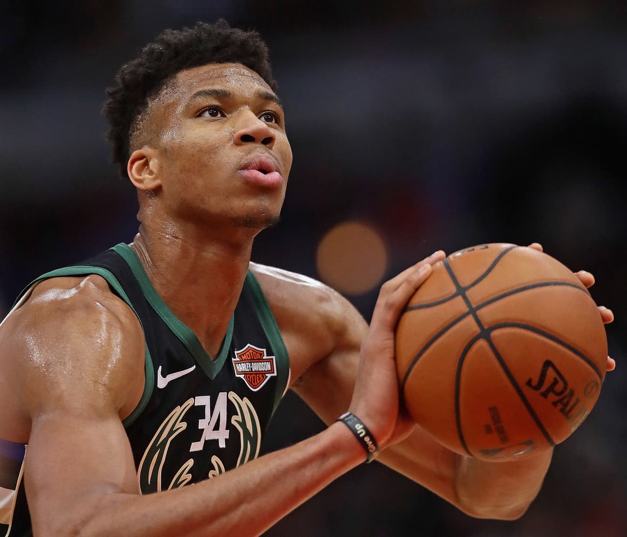 <b>Bucks 112-99 Bulls:</b> los de Milwaukee siguen sin dar su brazo a torcer en el Este, donde permanecen líderes con 42 triunfos, por encima de los Raptors. Giannis Antetokuonmpo consiguió 29 puntos, 17 rebotes y ocho asistencias.