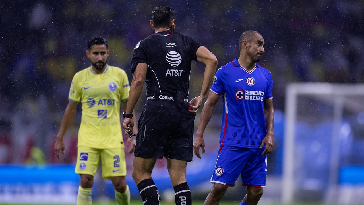 Rafael Baca se disculpa por goleada sufrida por Cruz Azul ante América