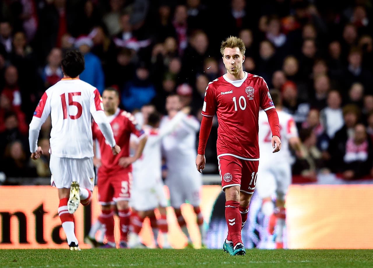 Dinamarca visita a Montenegro en un duelo directo del grupo E en la eliminatoria europea, en la que ambos tienen la misma cantidad de puntos y diferencia de gol.