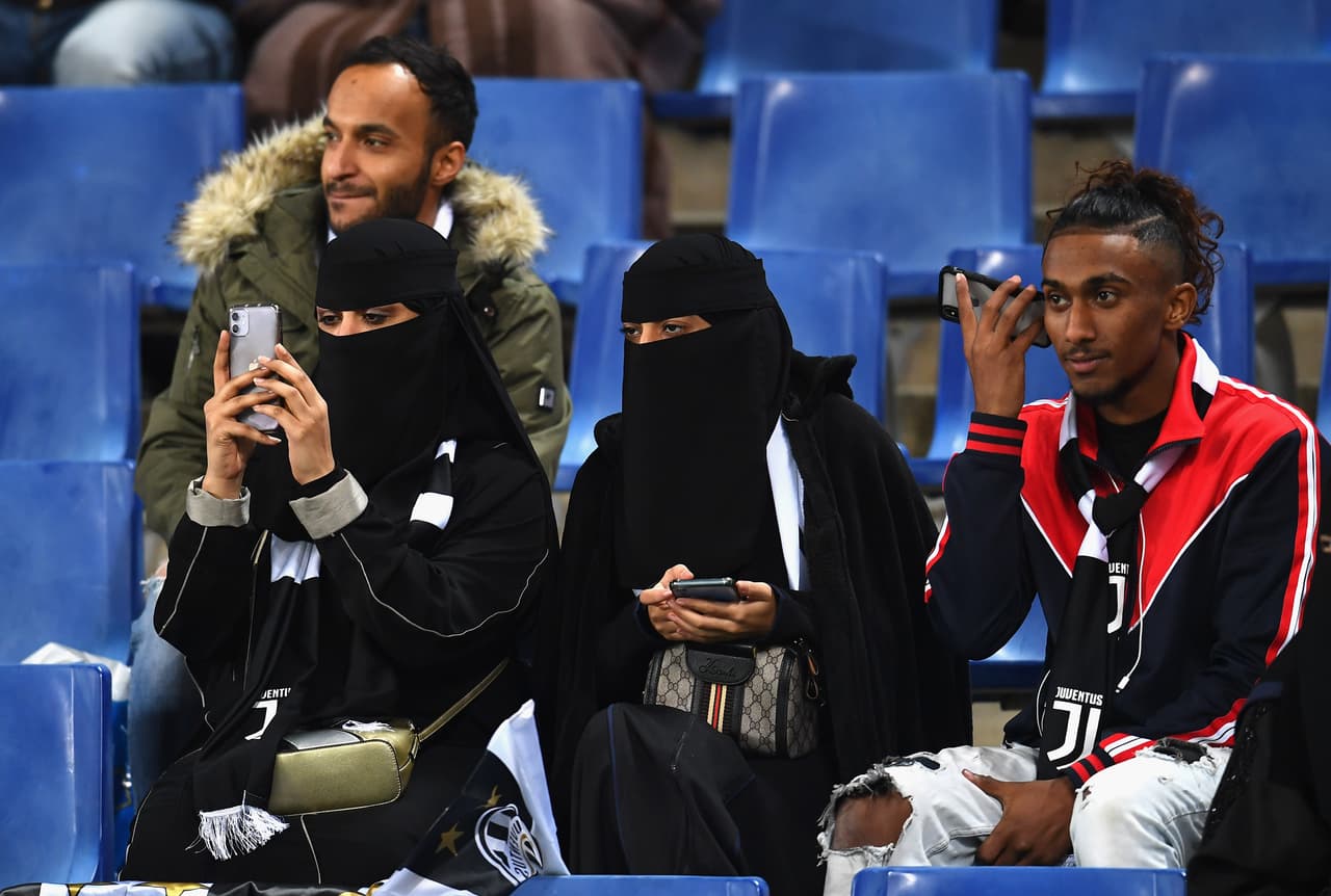 Romero (16’) abrió el marcador y Dybala (45’) empató para dar esperanza a los de Turín. Lulic (73’) marcó el segundo para Lazio y Danilo Cataldi (94’) cerró la cuenta para el 3-1 final.