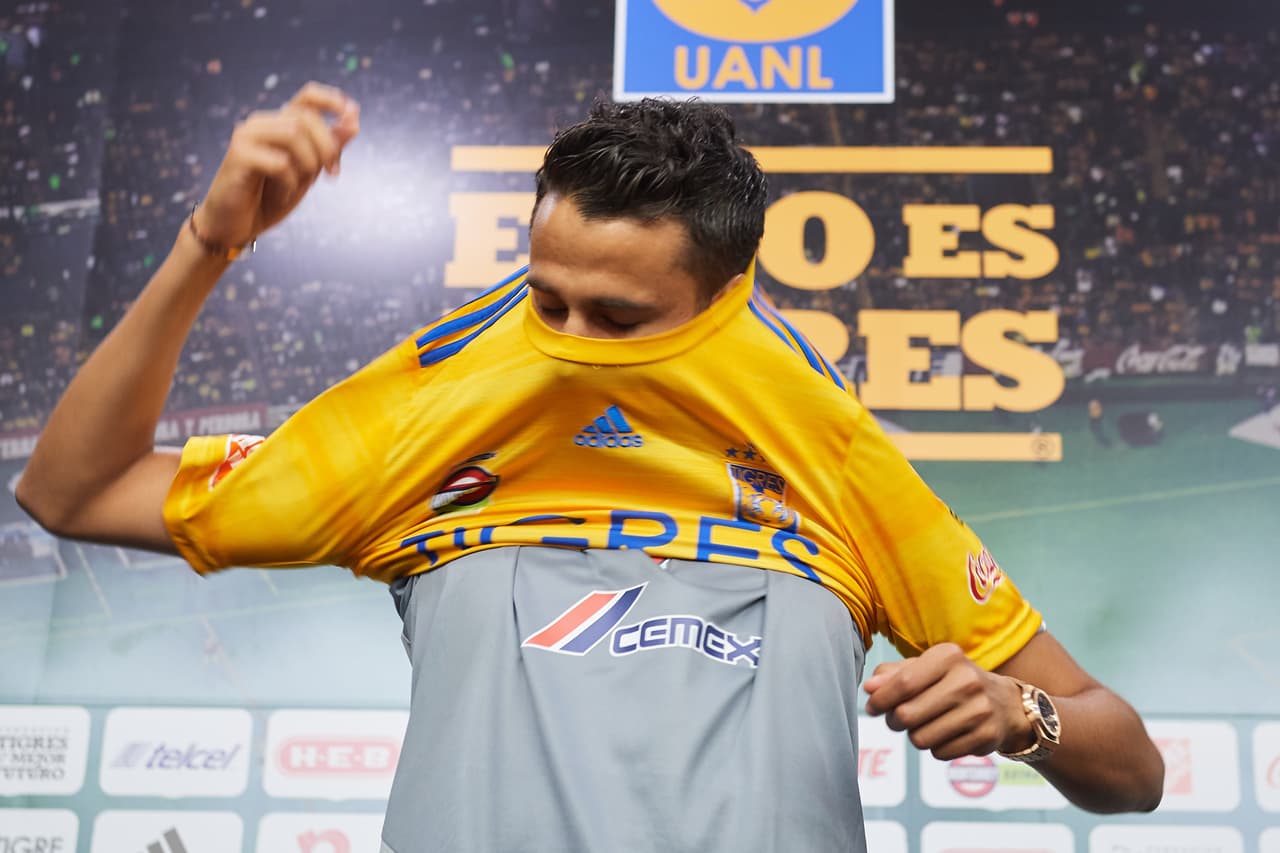 Reyes ya vistió por primera ocasión la casaca de los Felinos y portará el dorsal '18'.