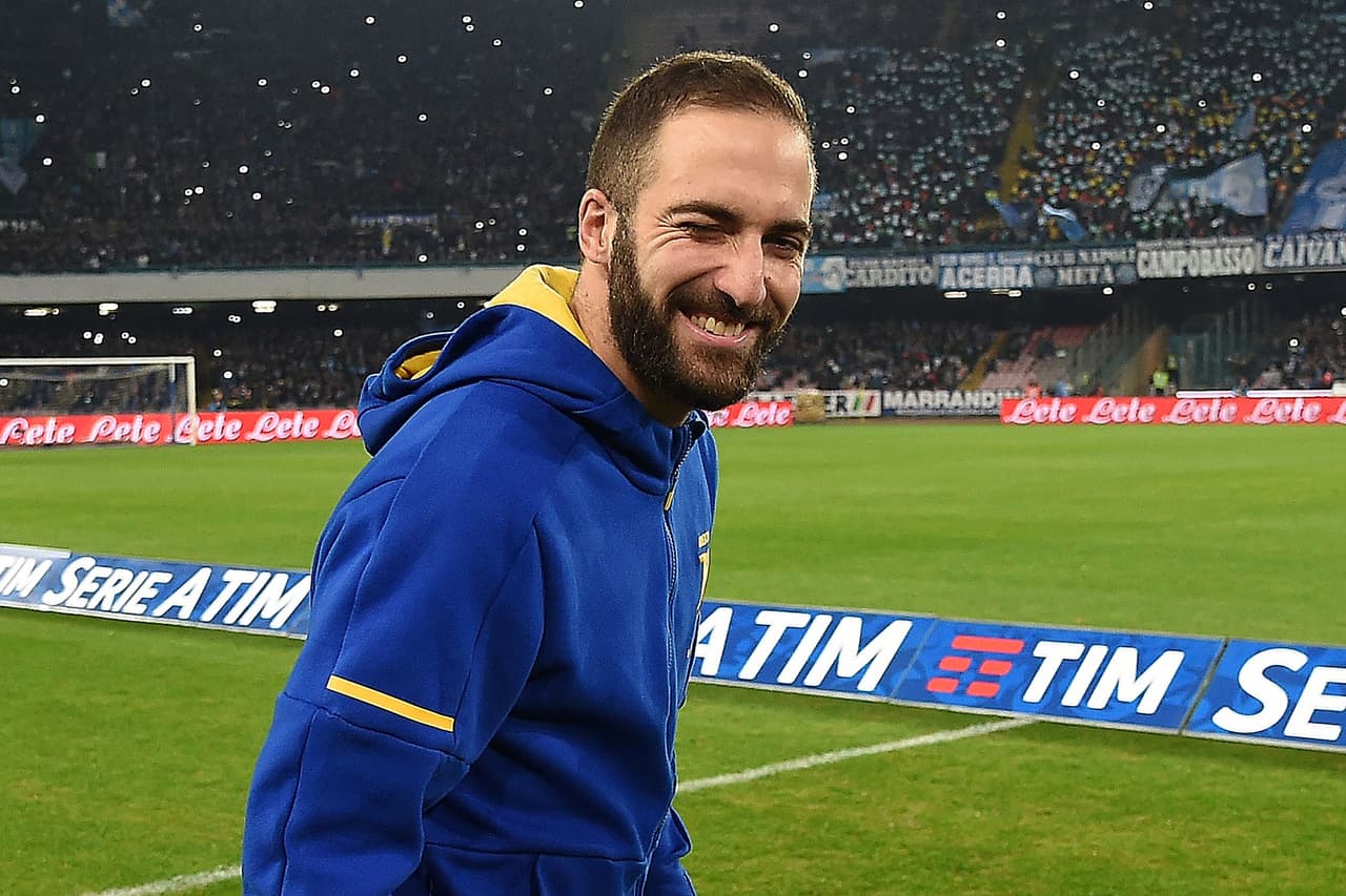 Gonzalo Higuaín podría mudarse a Inglaterra para reencontrarse con Sarri en el Chelsea