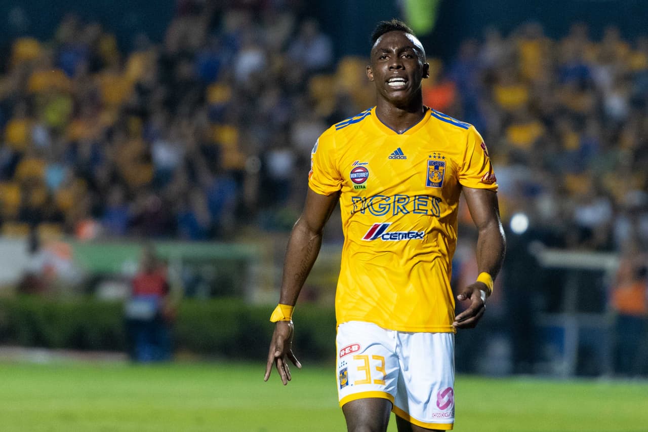 Julián Quiñones anuncia pérdida de su bebé