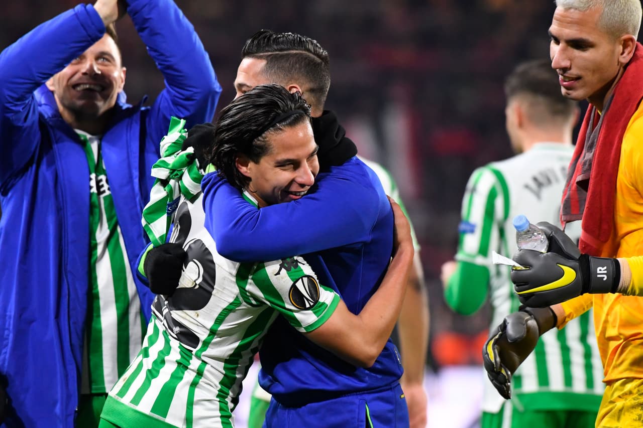 Diego Lainez, feliz por el resultado y por el gol que marcó con el Betis