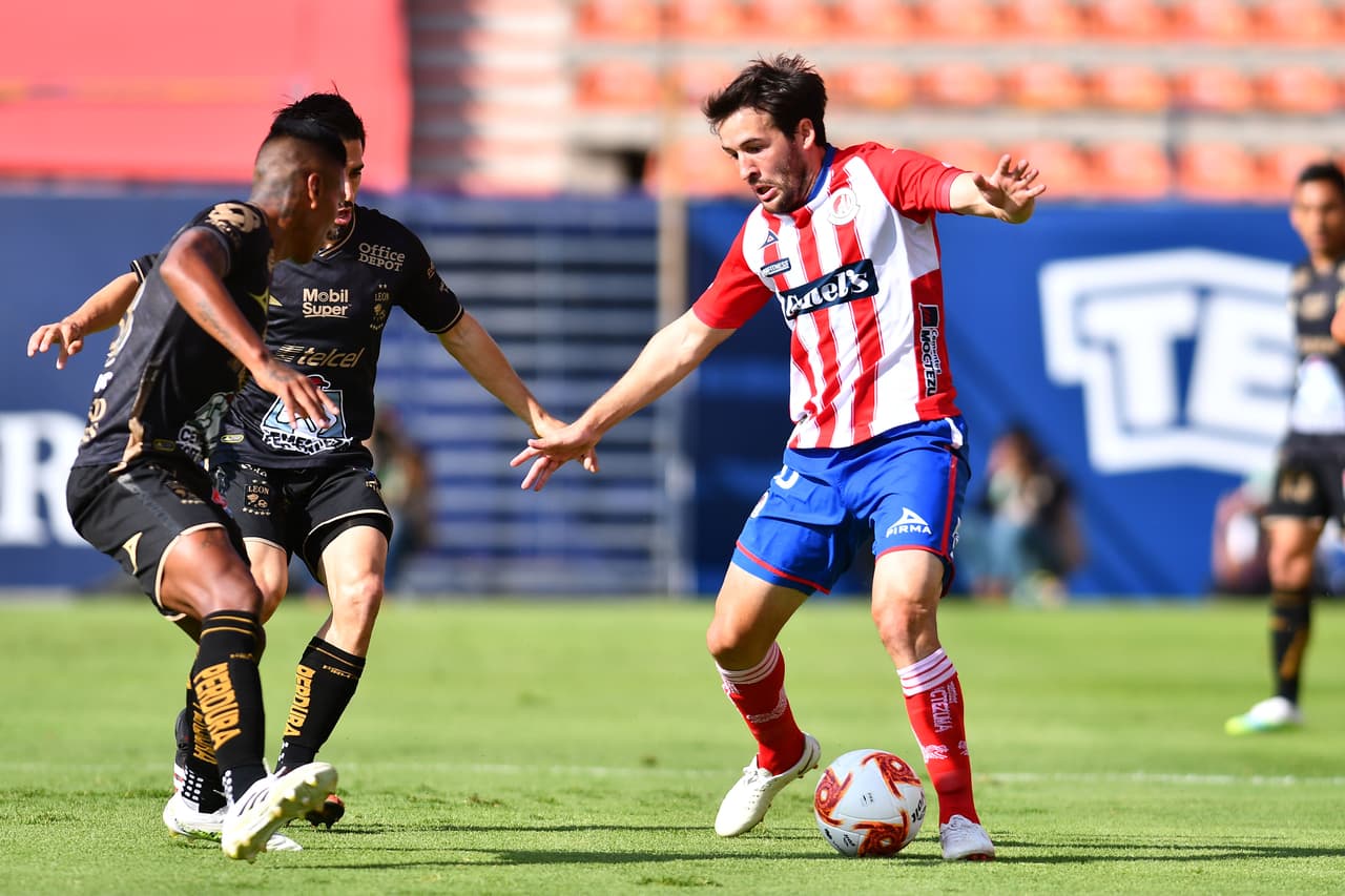 Con goles de Ángel Mena y Jean Meneses, la Fiera consigue llevarse los puntos en su visita al Atlético San Luis.