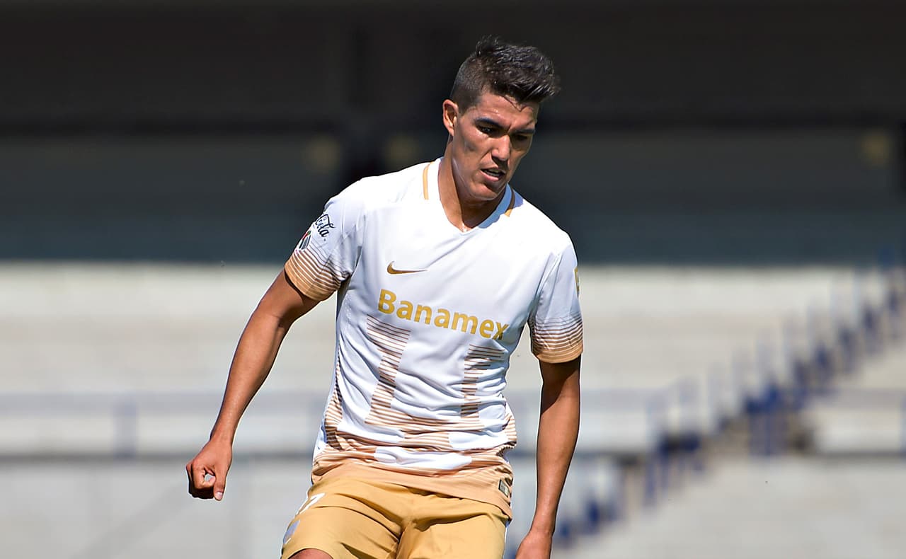 Playera de Pumas UNAM (2015/16)