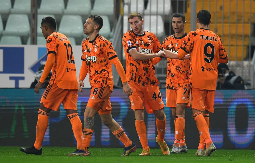 Kulusevski (23’), Ronaldo (26’, 48’) y Morata (85’) hicieron los goles para el cuadro de Pirlo que ya amenaza a los líderes de la competición.