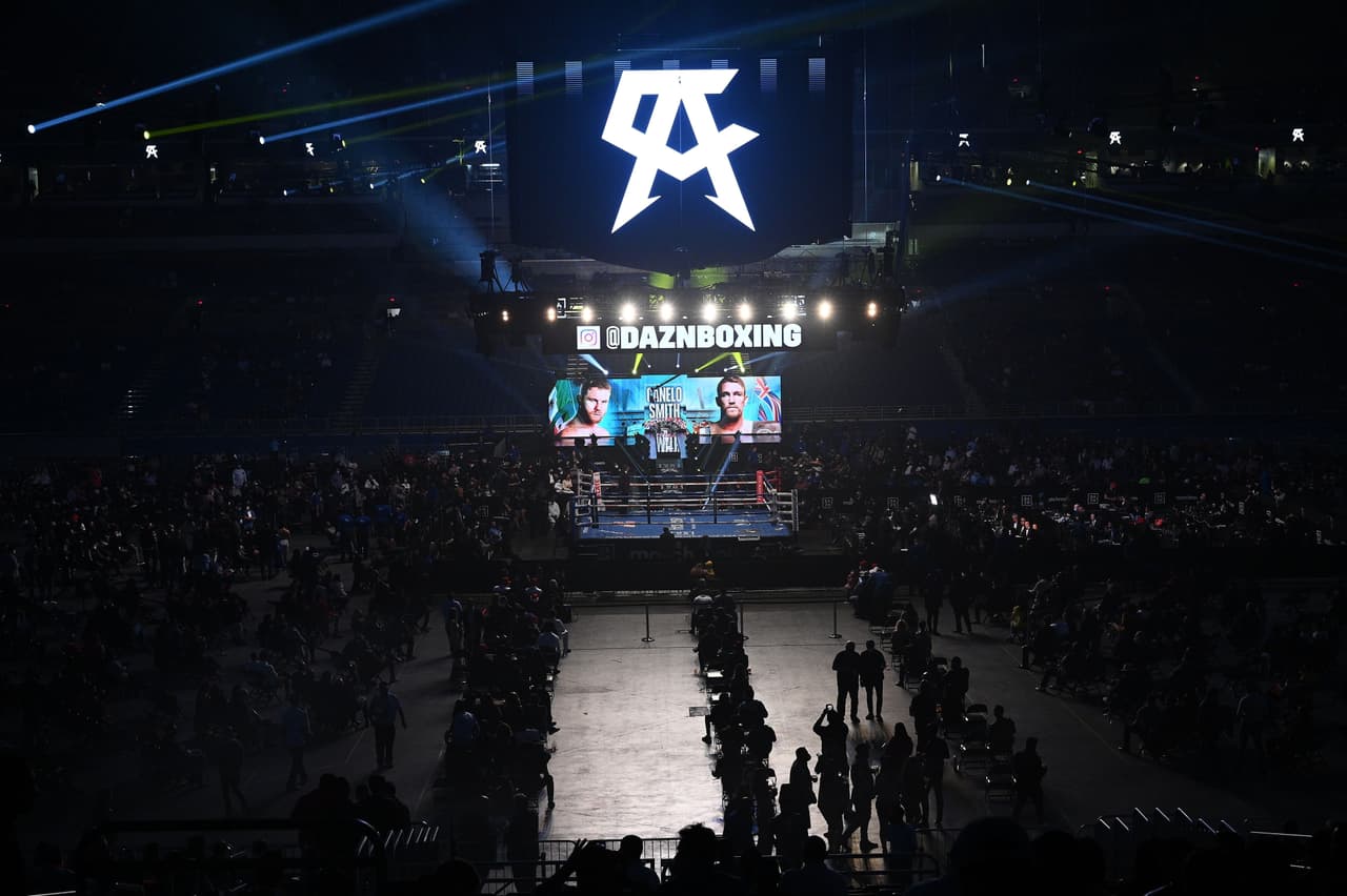 El combate empezaba y la campanada inicial estaba por sonar.