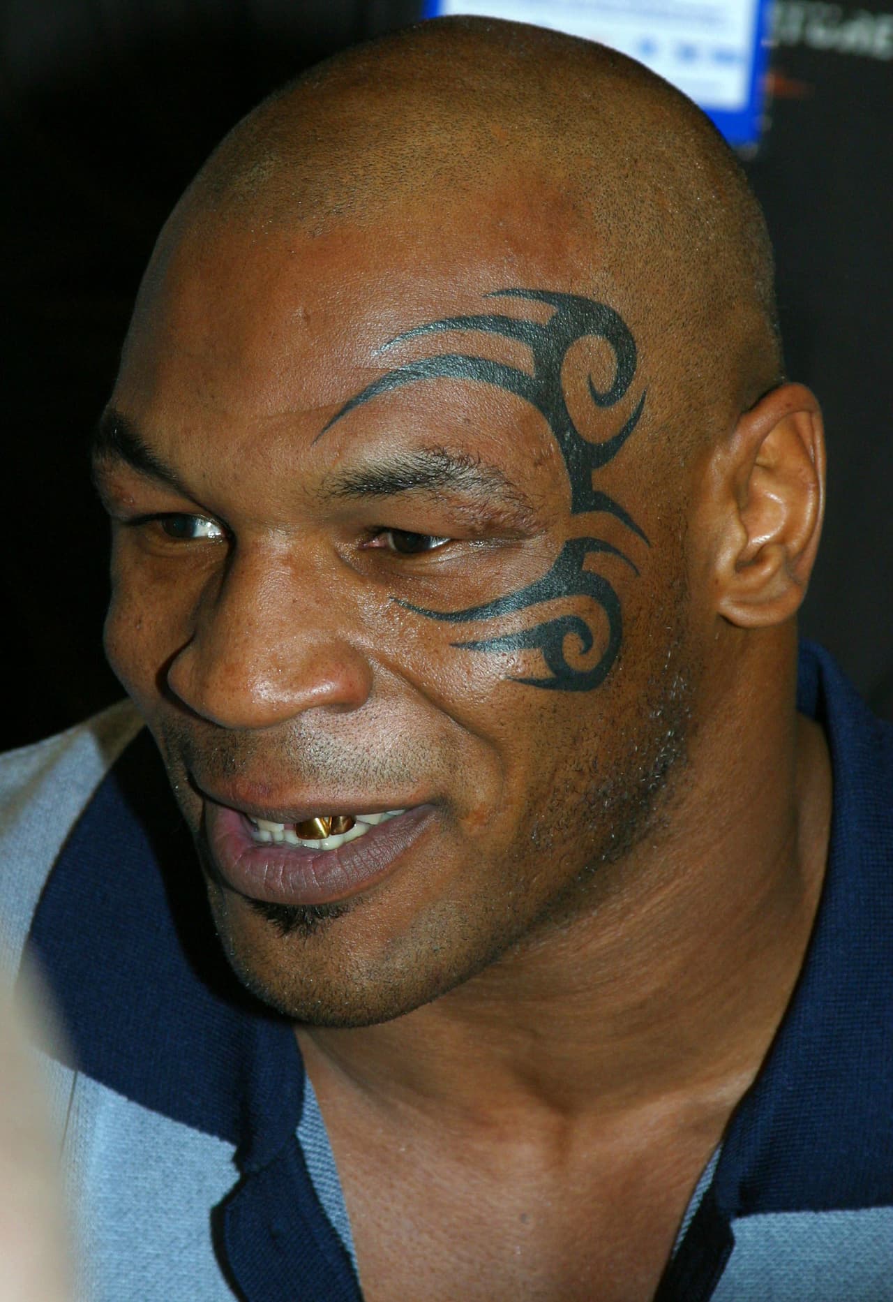 El 29 de diciembre de 2006 en Scottsdale, Arizona, Mike Tyson fue acusado de DUI y de posesión de drogas ilegales. Se trataba de cocaína. En noviembre de 2007 fue apresado 24 horas y condenado a 360 horas de servicio comunitario.