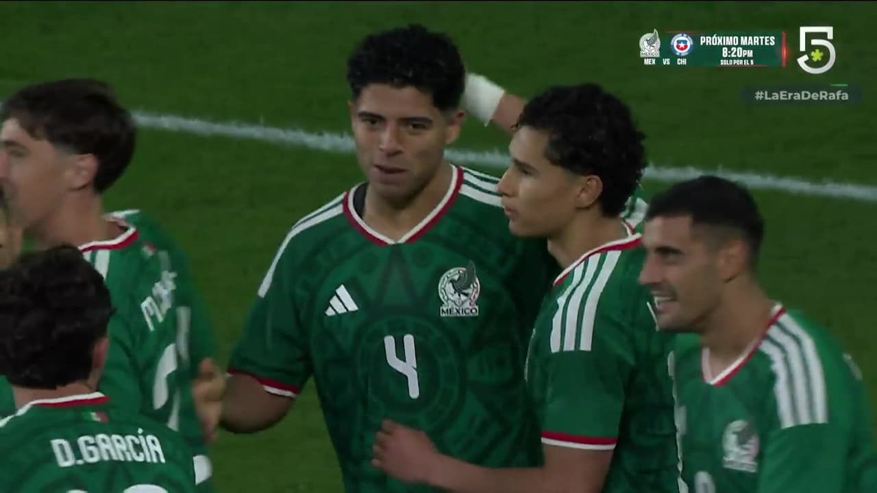 ¡Golazo de México! ¡Gol de Victor Guzmán! ¡Qué chulada!