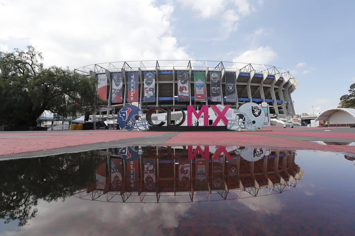 Ya se alistan los últimos detalles para recibir a Houston y Oakland para el histórico partido de este lunes en la Ciudad de México.
