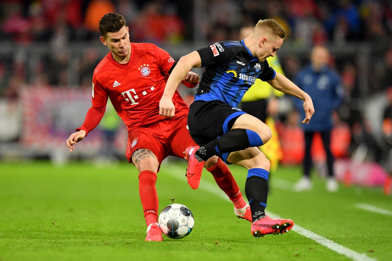 Gnabry (25’) abrió el marcador y Srbeny (44’) empató el partido. Lewandowski apareció para darle vuelta, pero Michel (75’) lo volvería a igualar. Al 88’ Lewandowski anotó el tercero que le dio la victoria a los de casa.