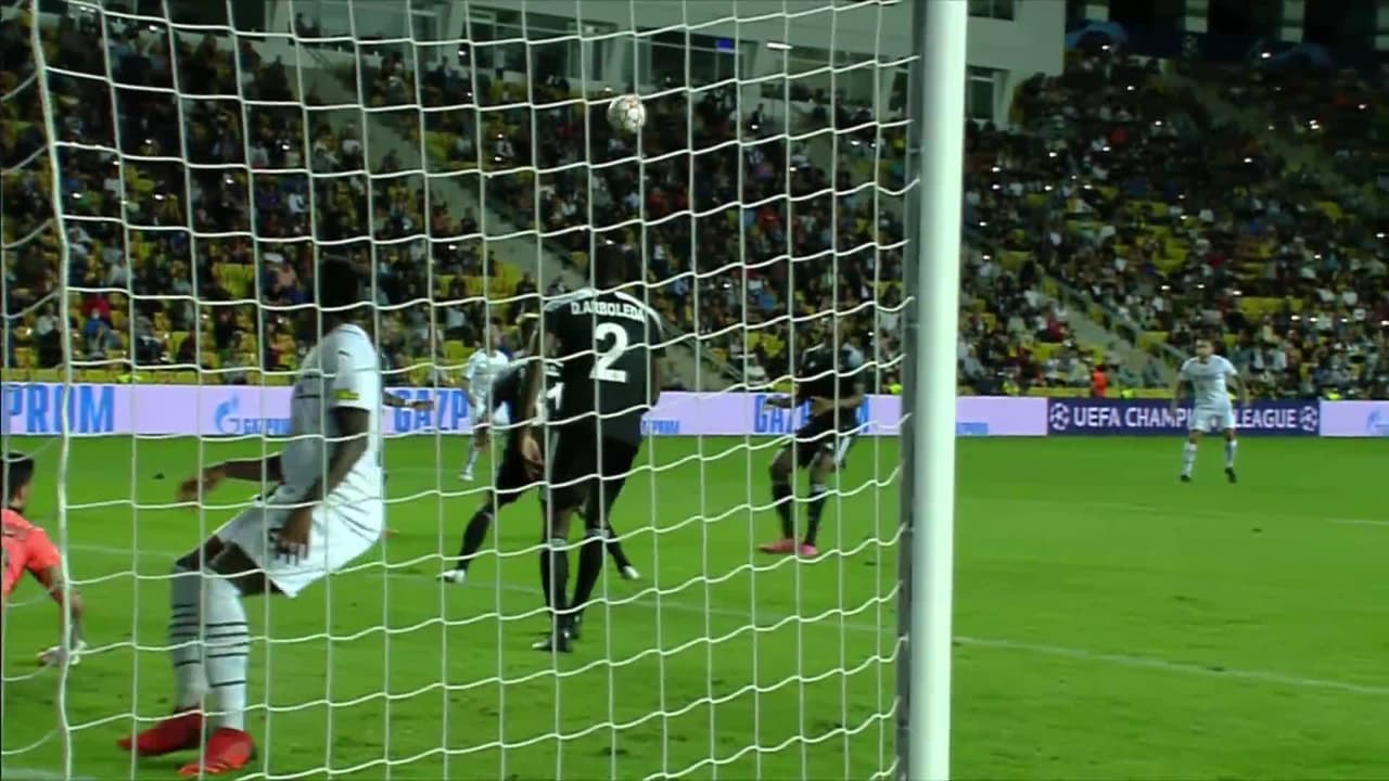 ¡TIRO ATAJADO! disparo por Dodô.