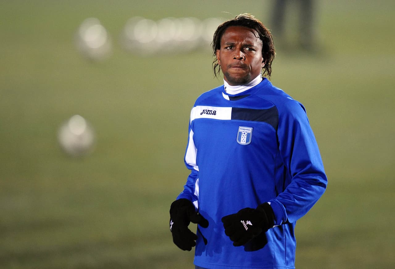 2. Carlos Pavón (Honduras) - 25 goles en 37 partidos durante cuatro eliminatorias (1998, 2002, 2006, 2010).