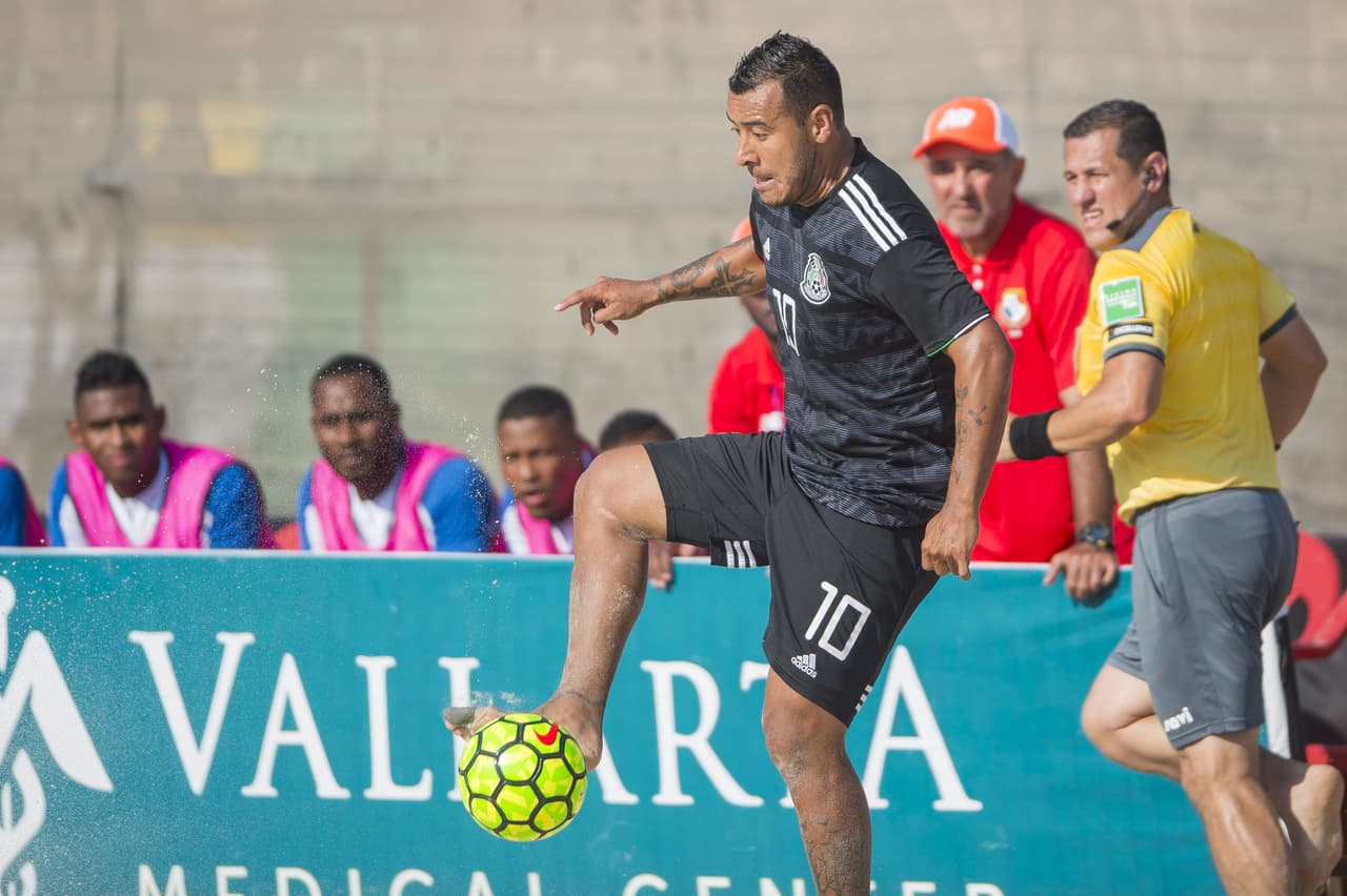 El Tri de playa aprovechó la localía para obtener un triunfo holgado y así lograr la clasificación al Mundial que se disputará en Paraguay.