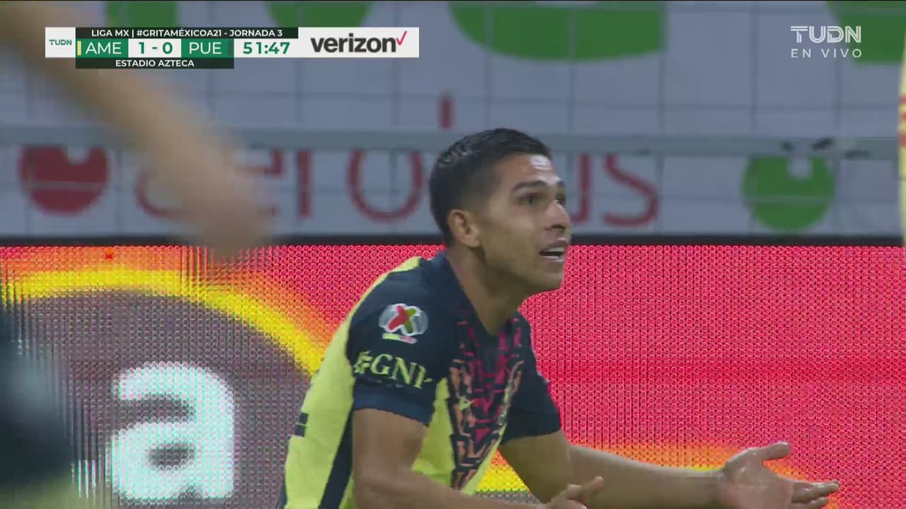 ¡Con las uñas! Silva casa el tiro de Reyes que casi se mete