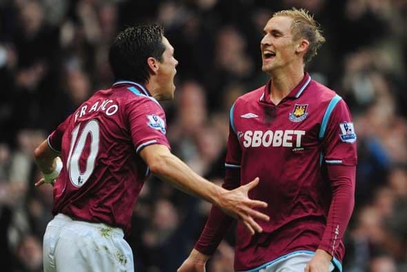 El 'Guille' Franco hizo uno de los goles, su tercero en Inglaterra.