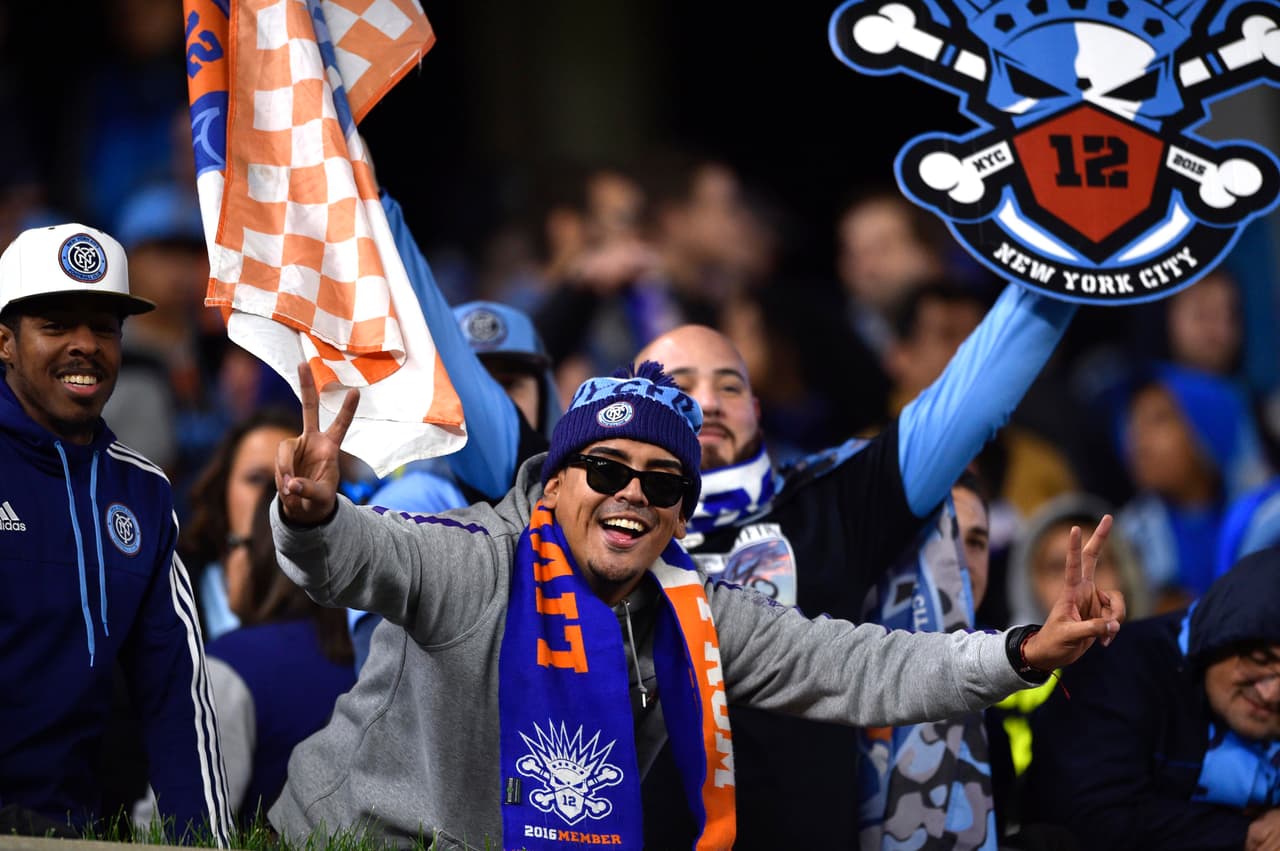 El Third Rail y otros grupos de aficionados organizados dan mucho color a los partidos de New York City FC (USA Today Images)