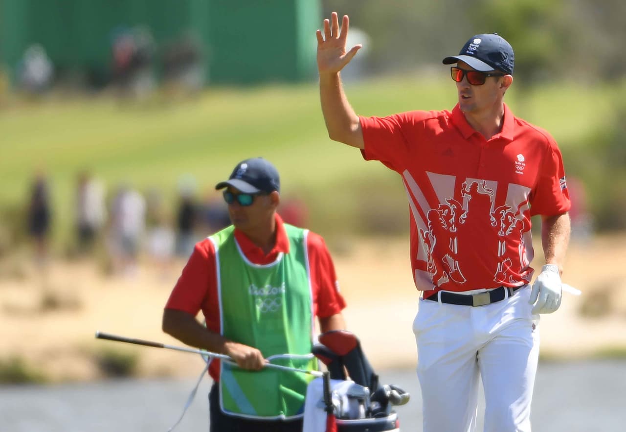 El británico Justin Rose relevó a Marcus Fraser como líder tras 3 de 4 rondas en el golf
