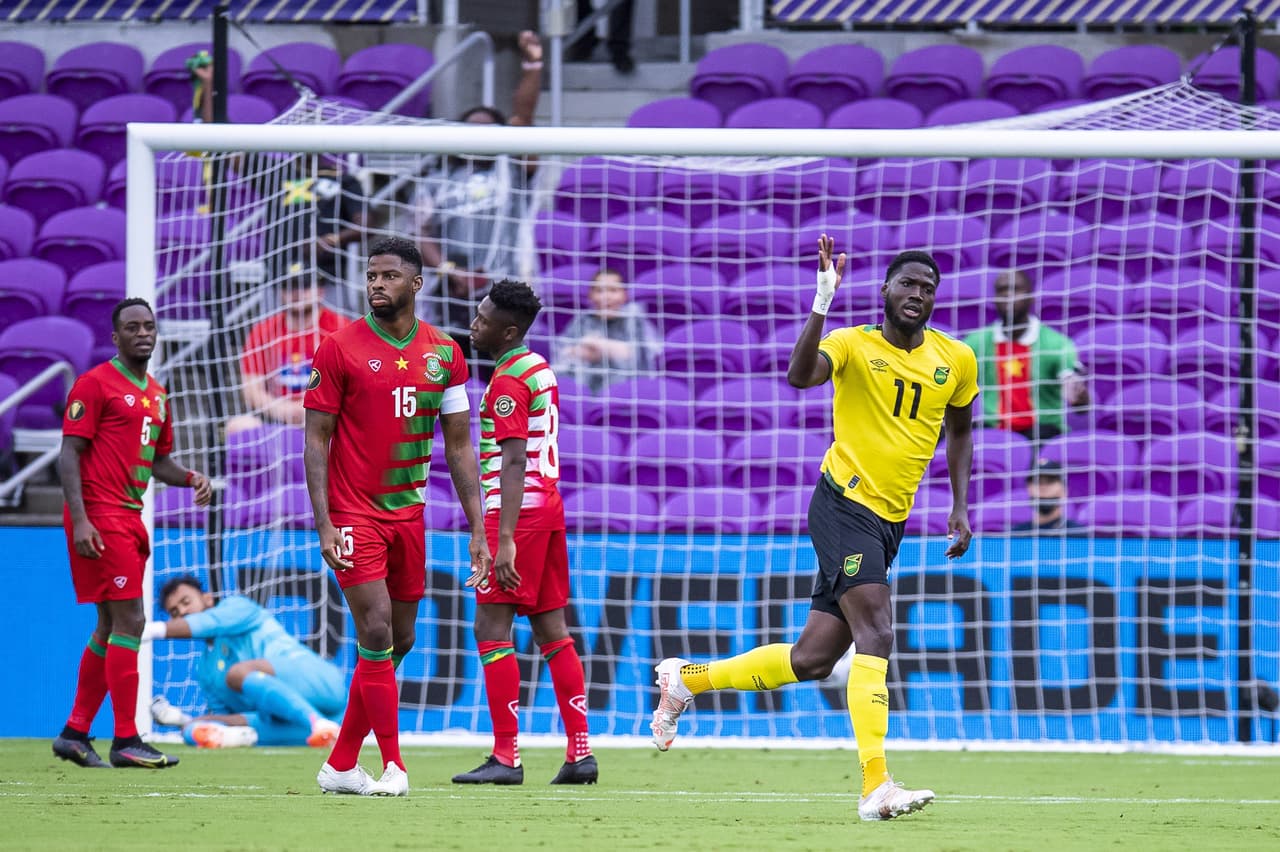 Los Regga Boyz no tuvieron problemas para vencer a su rival con goles de Shamar Nicholson y Bobby Reid.