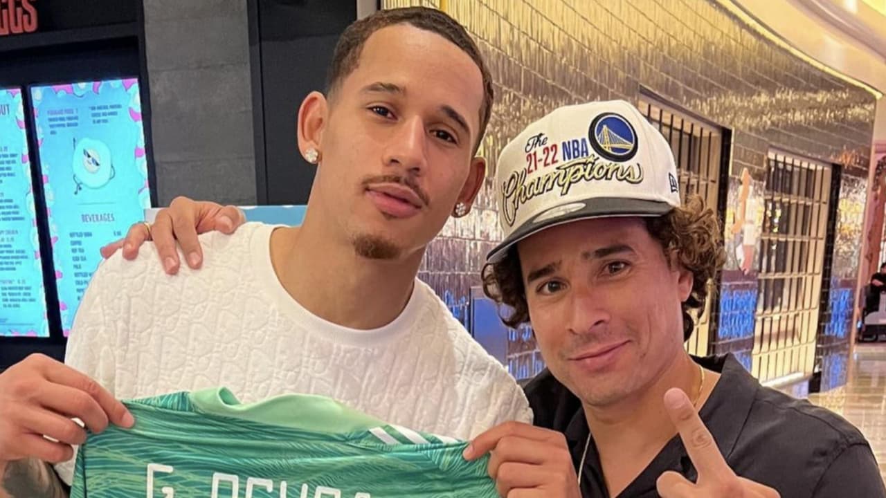 Ochoa presume fotos con Toscano y Green tras ser campeones en la NBA