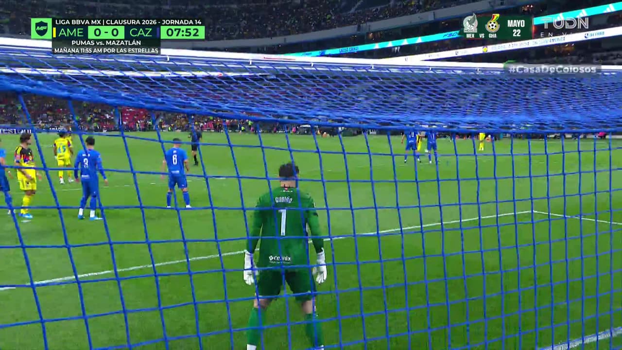 ¡TIRO ATAJADO! disparo por Brian Rodríguez.