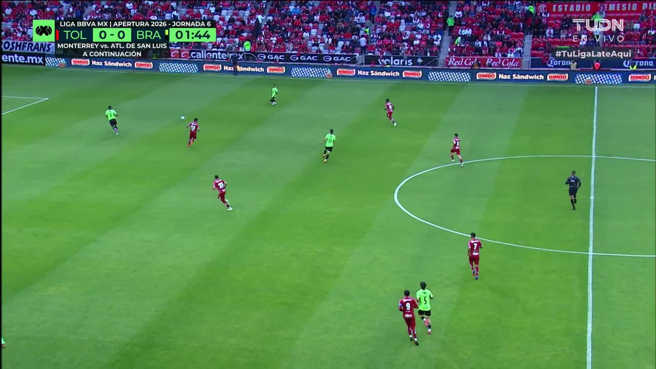 ¡TIRO ATAJADO! disparo por Oswaldo Virgen.