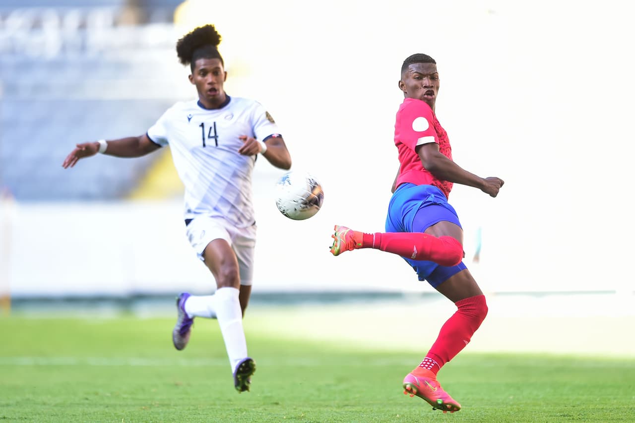 Los ticos no se tocan el corazón y consigue la tercer y más estrepitosa goleada de República Dominicana en el torneo. los dominicanos se despiden del toneo con cero puntos , un gol a favor y 13 en contra.