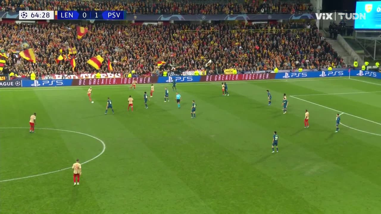 ¡GOL!  anota para Lens. Elye Wahi