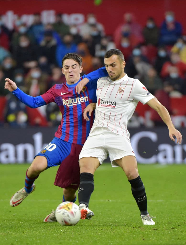 Con goles del Papu Gómez y Ronal Araujo, Sevilla y Barcelona nos regalan un muy entretenido empate 1-1 en el juego de jornada 4 que tenían pendiente.