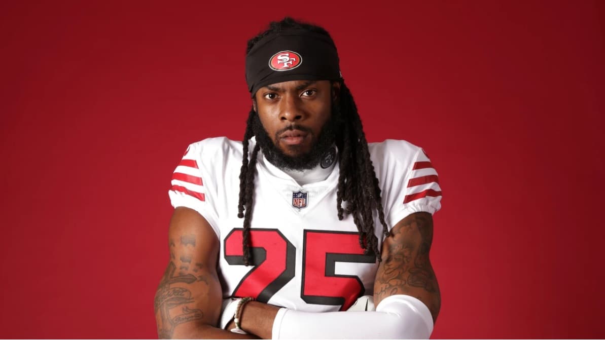 Para la campaña 2018, los San Francisco 49ers traerán de vuelta el uniforme todo blanco de la campaña 1994, de la última vez que fueron campeones en el Super Bowl XXIX.