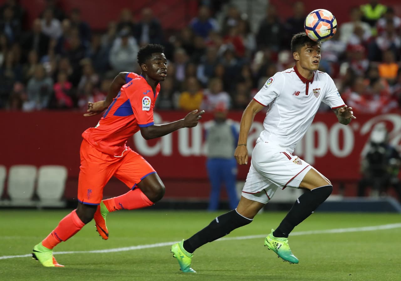 El Sevilla salió a buscar los 3 puntos con intensidad y se encontró con la apertura del marcador antes de los primeros 5 minutos.