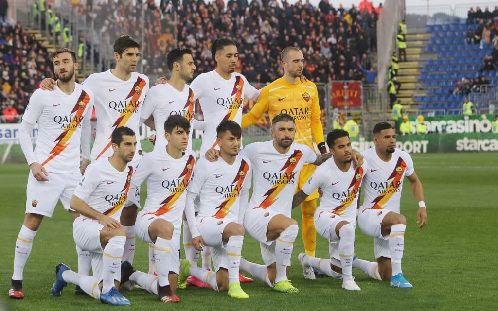 La AS Roma comprará respiradores y nuevas camas para un hospital romano, pues jugadores y cuerpo técnico donaron el salario de un día.