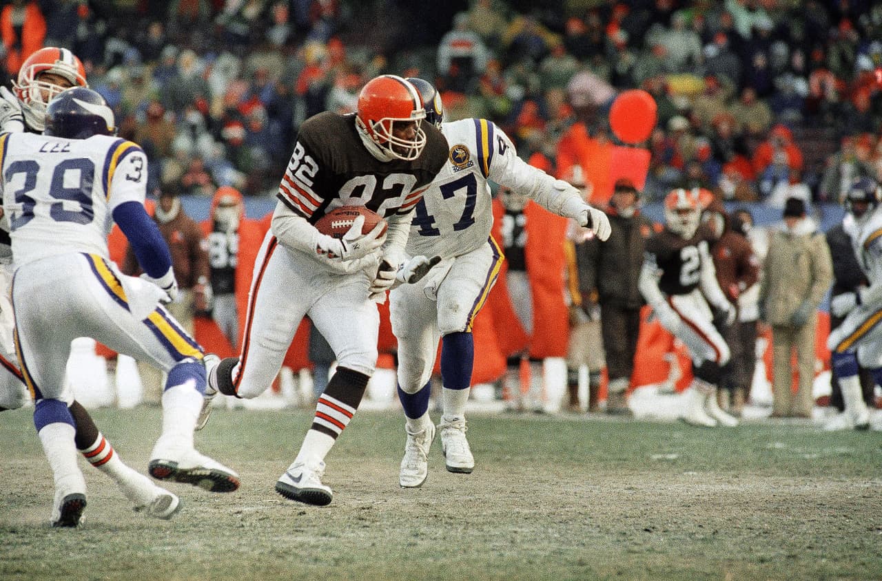 <b>Cleveland Browns: TE Ozzie Newsome</b>. En los últimos 30 años no ha habido un jugador en portar el uniforme de los Browns en ser exaltado al Salón de la Fama, excepto Ozzie. ¿Necesitan otra razón?