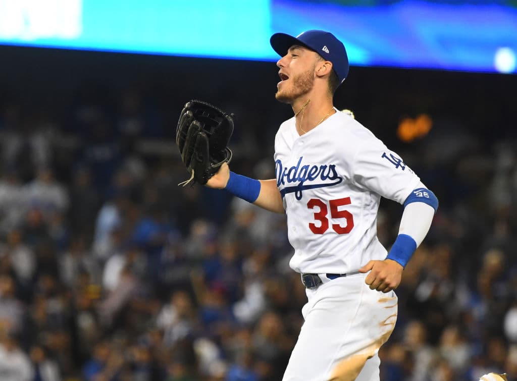 <b>1) Cody Bellinger (Los Angeles Dodgers)</b>. El estelar jardinero de los Dodgers, además de romper corazones entre las fanáticas, es quien mayor cantidad de votos ha acaparado con 3.68 millones, no solo liderando a los outfielders de la Liga Nacional sino a todos jugadores de Major League Baseball.