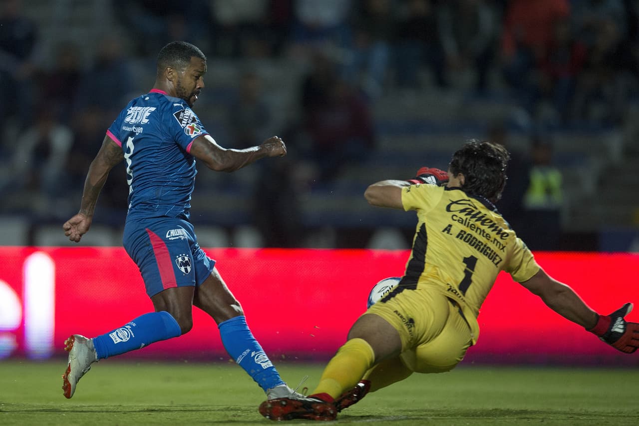 Minutos después, Dorlan Pabón tuvo el 2-1 en sus botines pero al gran salida de José Antonio Rodríguez se lo impidió.