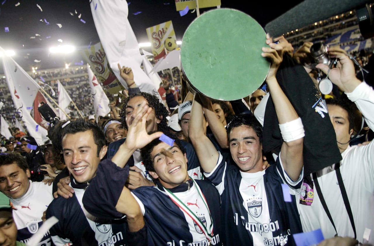 Pero Juan Carlos Cacho se convertiría en el verdugo de las Águilas con tres tantos en la final, el último de ellos en el juego de vuelta. En el minuto 82 Cacho definiría un balón dentro del área para poner en ventaja de nuevo a Pachuca, para coronarse con un global de 3-2.