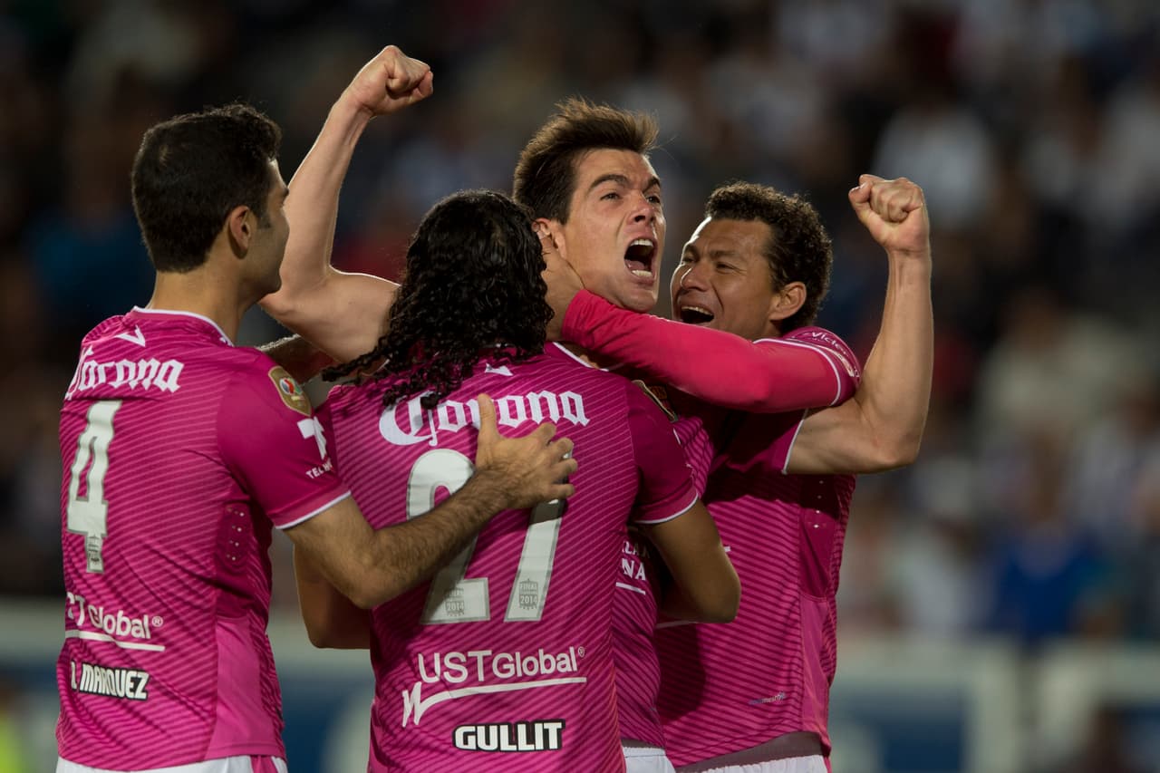 El partido llegaría a los tiempos extras con tintes dramáticos, pues los dos equipos buscaban el gol a su manera. La balanza se inclinaría para los esmeraldas, quien en un tiro de esquina lograrían el gol del campeonato con un cabezazo de Ignacio González al minuto 111.