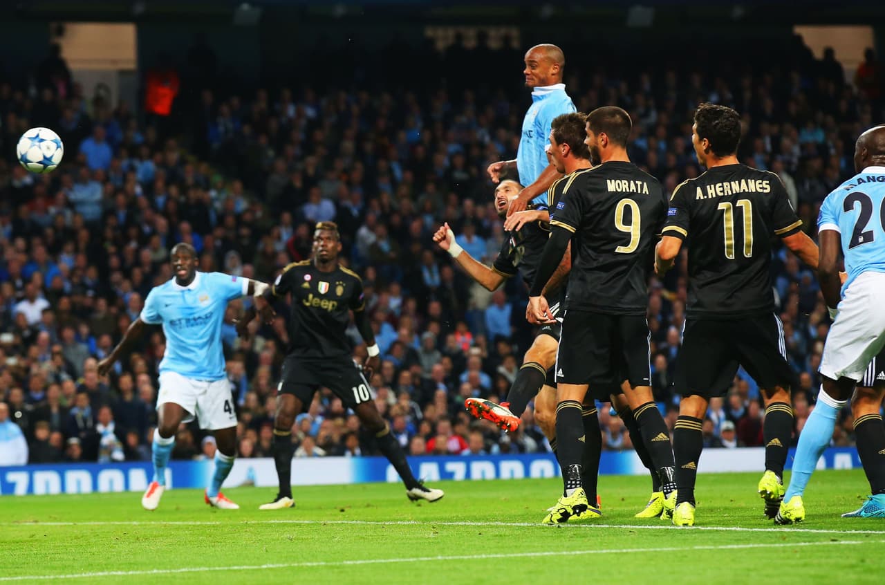 Los citizens abrieron el marcador en una jugada polémica que terminó con un cabezazo de Chiellini en su propia meta.