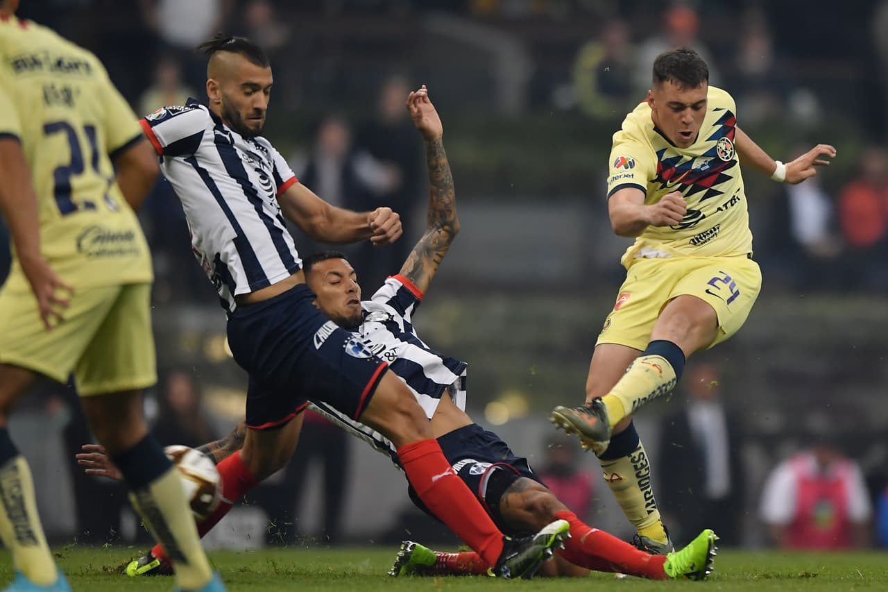 La férrea marca de Rayados no fue suficiente para frenar a Federico Viñas.